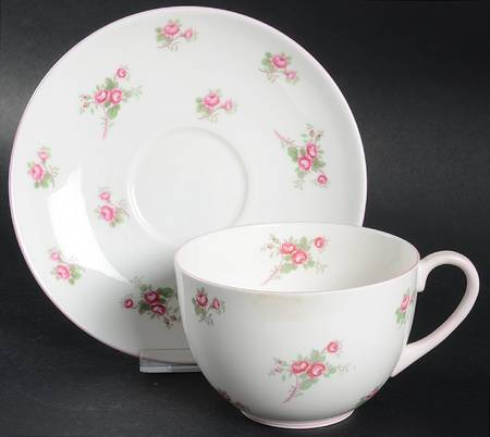 Rose Spray Smooth (Ovide Shape) by Shelley