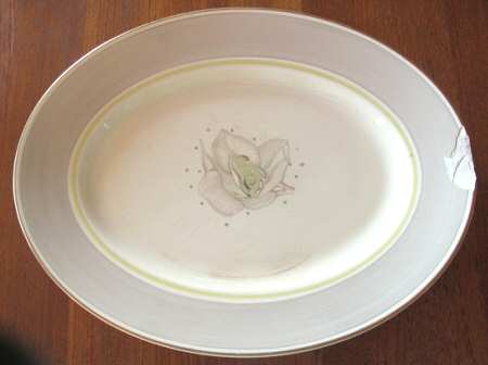 Magnolia Grey (Gold Trim) by Susie Cooper