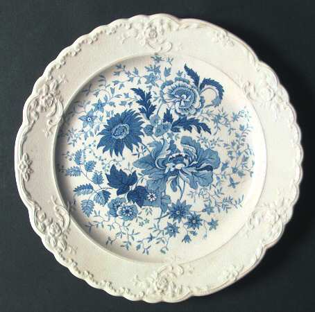 Center Bouquet Blue (Fairway Shape) by Taylor, Smith & Taylor (Ts&T)