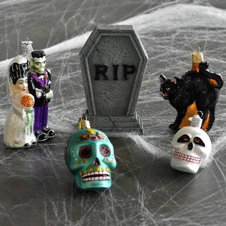 Ghoulish Gifts & Collectibles by Zrike