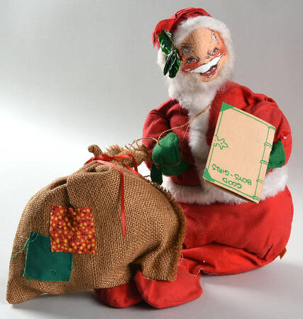 Santa and Mrs Santa by Annalee