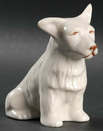 Collectors Society Figurine by Belleek Pottery (Ireland)