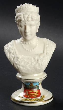 Charles Ford-Swan Royalty Giftware by Charles Ford