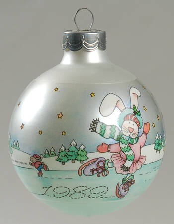 1989 Hallmark Christmas Ornaments by Hallmark Gold Crown