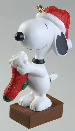 A Snoopy Christmas by Hallmark Gold Crown