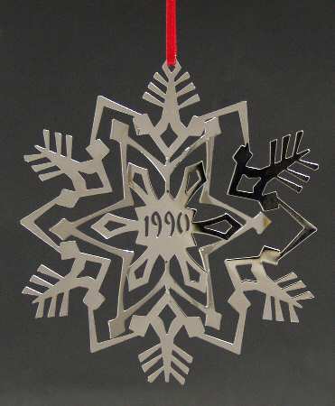 Pierced Snowflake-Silverplate by Lunt Silver