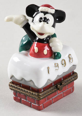 Mickey Mouse by Midwest of Cannon Falls