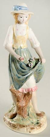 Porcelana Artistica Levantina Figurines by Porcelana Artistica Levantina