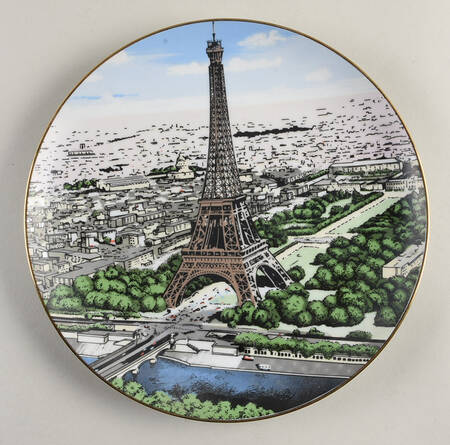 World Wide Art Plates by World Wide Art