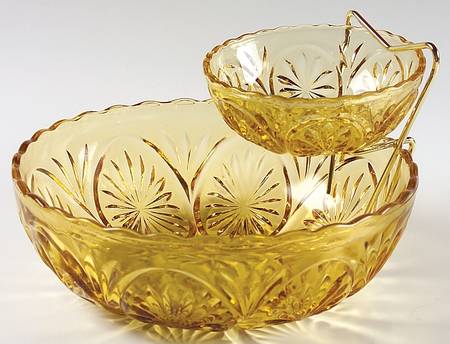 Medallion Honey Gold by Anchor Hocking