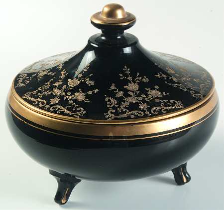Chantilly Black (Gold Encrusted) by Cambridge