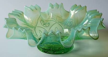 Diamond and Daisy Green (Opalescent) by Dugan