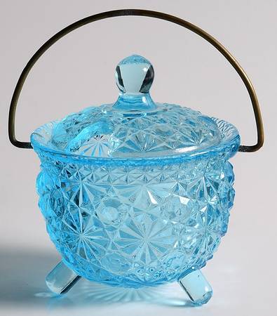 Daisy and Button Light Blue by Fenton