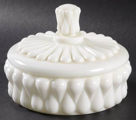 Teardrop Milkglass by Fenton