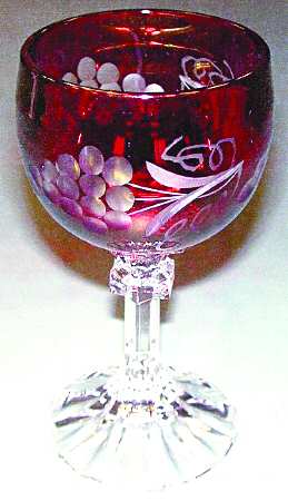 PIG2 Cranberry by Pilgrim Glass