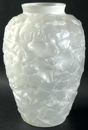 Dogwood White by Phoenix Glass
