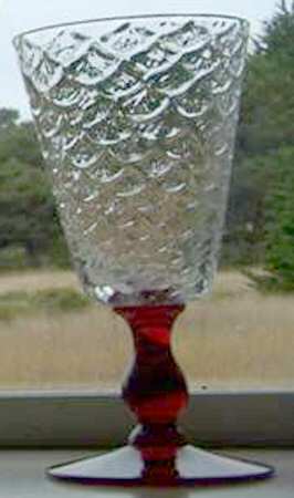 Turkey Tracks Clear (Red Stem) by Pukeberg Glass