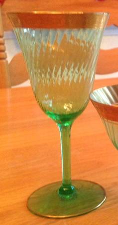 Minton-Green (Stem 14196, Swirl Optic Right) by Tiffin-Franciscan