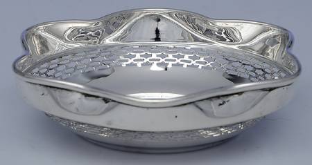 046 (Sterling, Hollowware) by Baker Manchester