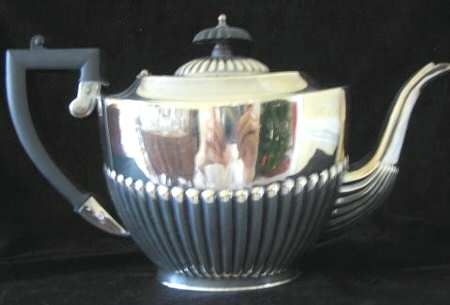 02001 (Silverplate, Hollowware) by Cheltenham & Co Ltd