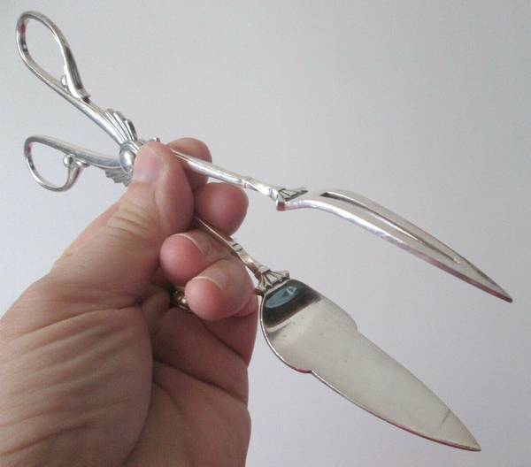 NO. 33 (Sterling) by Georg Jensen (Denmark)