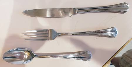 Maribel (Stainless) by Jaclyn Smith-Flatware