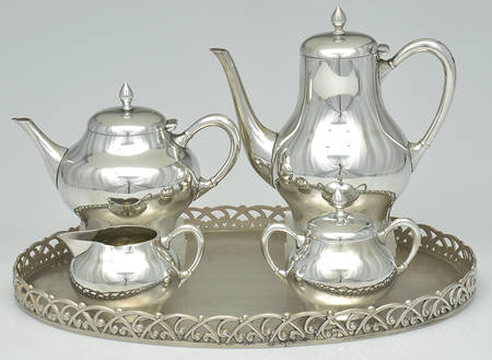 Pewter Hollowware by Metawa