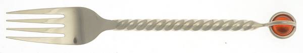 PII21 (Stainless) by Pier 1