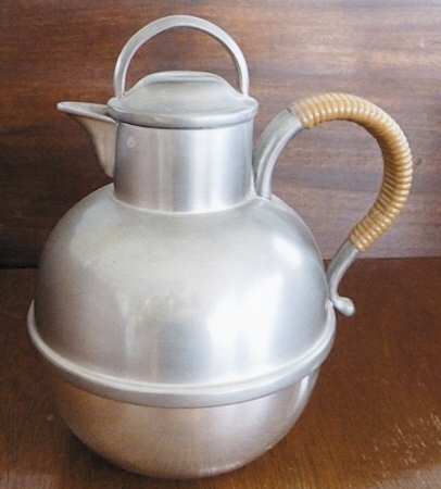 832 (Pewter, Hollowware) by Towne