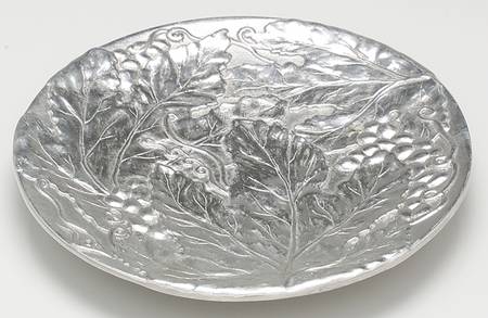 Garden Path Grapes (Armetale, Hollowware) by Wilton Armetale