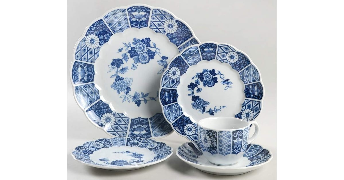 Blue Imari (L & M) 5 Piece Place Setting by Lipper & Mann (L & M