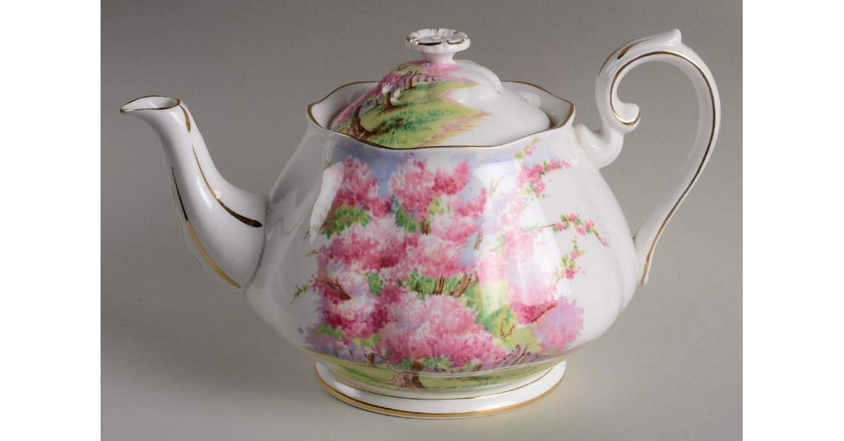 Royal Albert Blossom Time “Set”Royal Albert Blossom Time Series 