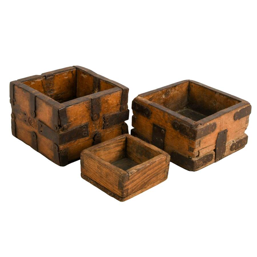 Three-Piece Set of Primitive Wood and Iron Dry Measures-3