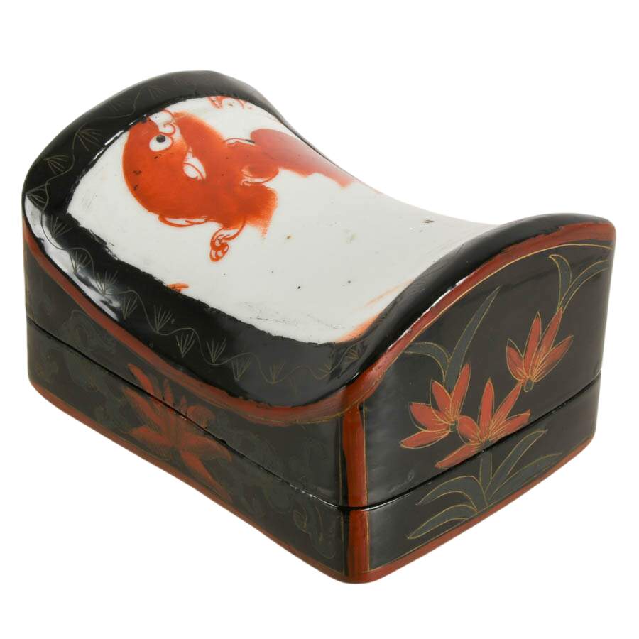 Mid-Century Chinese Black Lacquer Shard Box-5