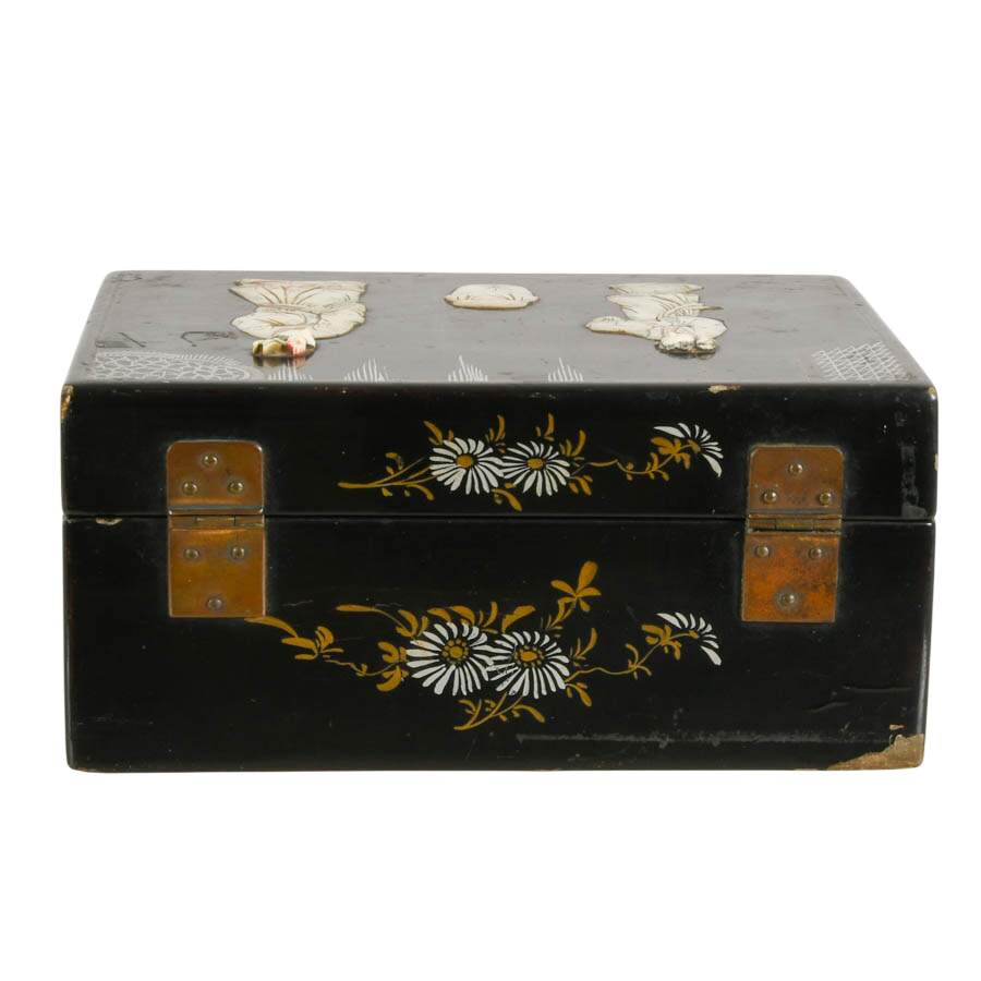 Chinese Black Lacquer Jewelry Box-4