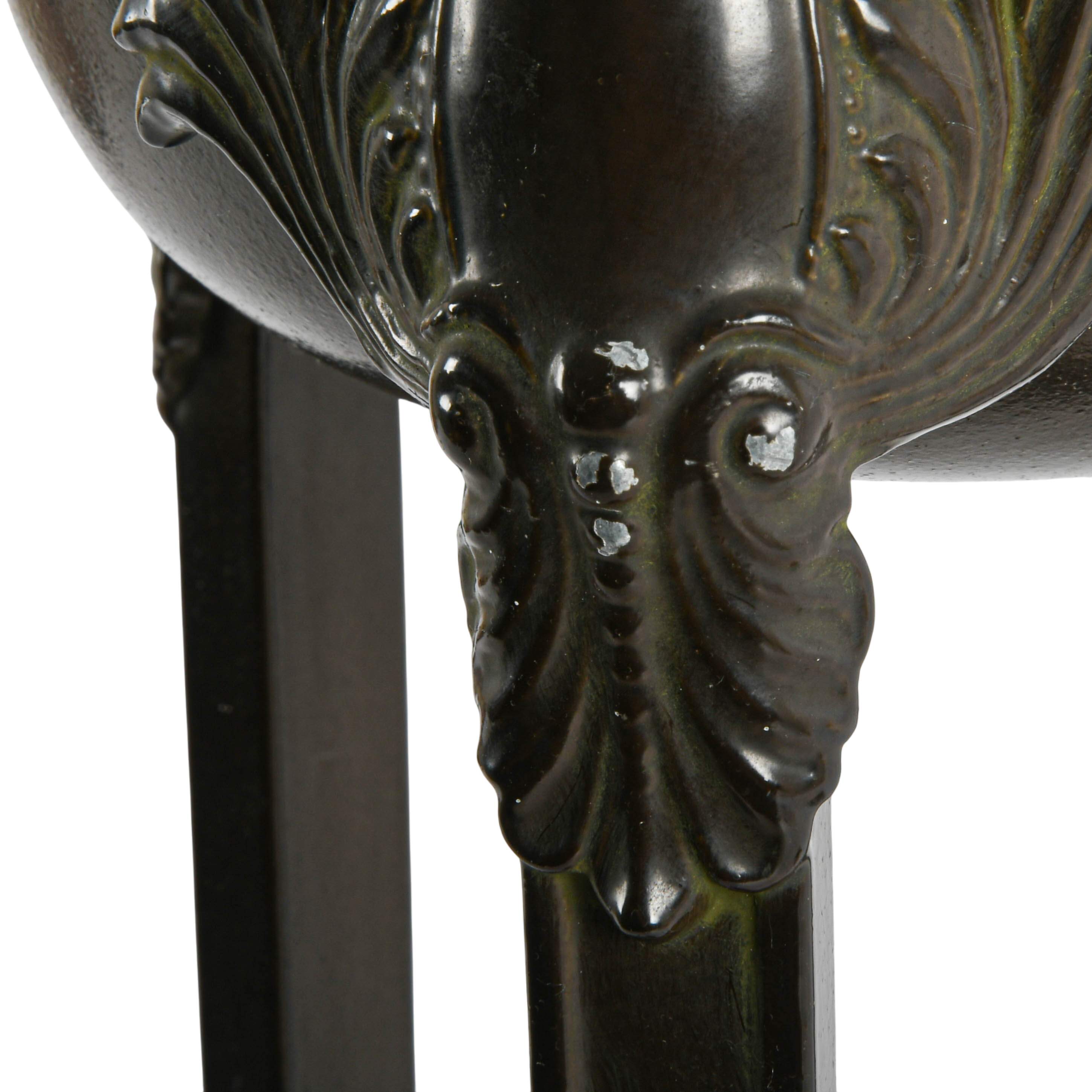 Classical Cast Metal Table Lamp-5