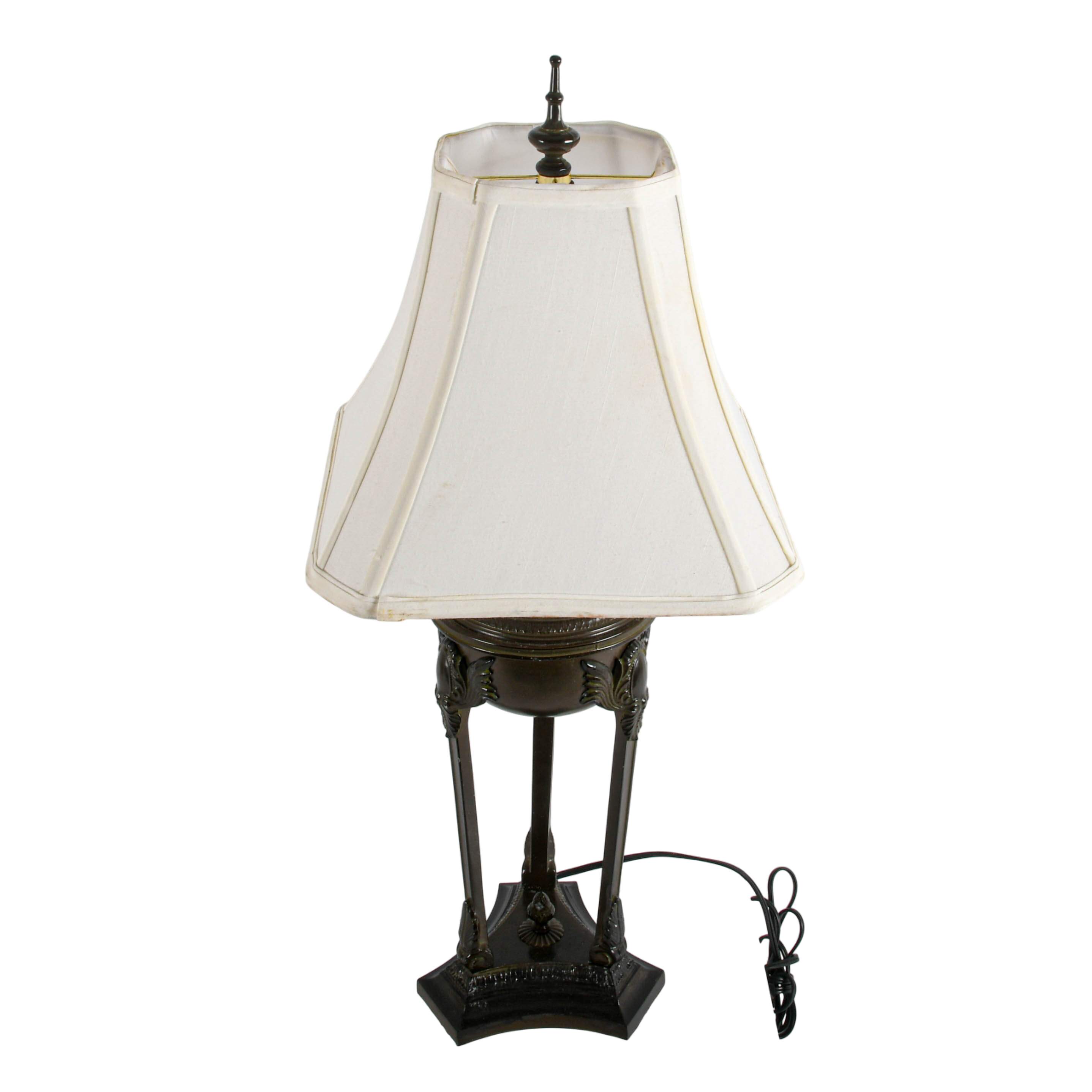 Classical Cast Metal Table Lamp-3
