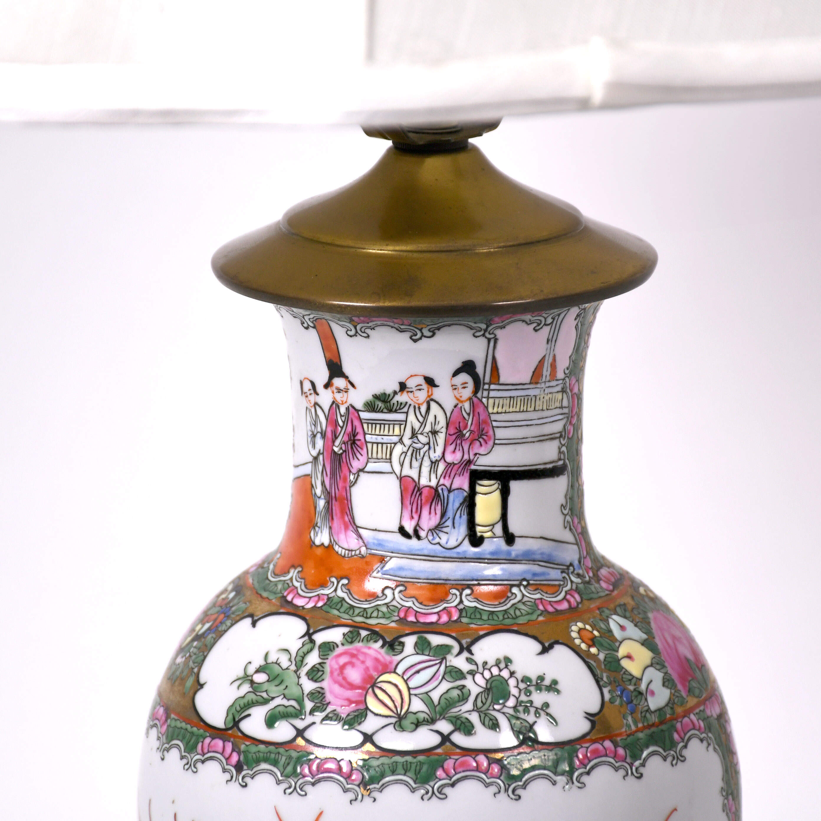 Chinese Famille Rose Medallion Lamp on Base-5
