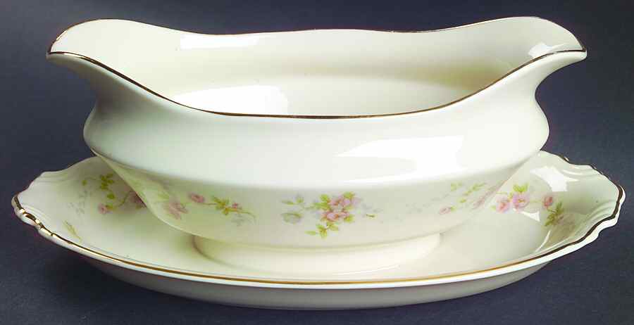 ABE4 Gravy Boat with Attached Underplate by Aberdeen-1