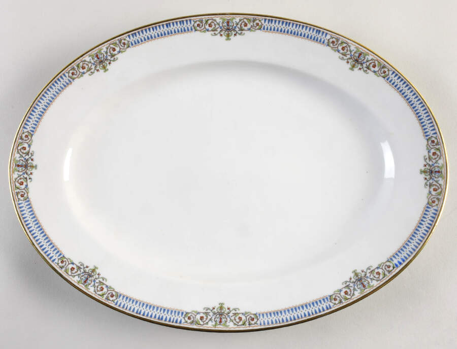 AHR101 14" Oval Serving Platter by Charles Ahrenfeldt-1