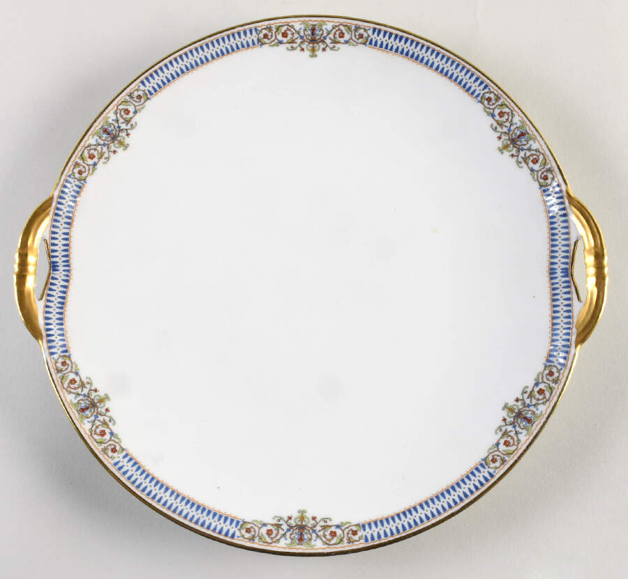 AHR101 Handled Cake Plate by Charles Ahrenfeldt-1