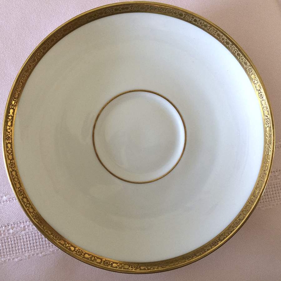 AHR132 Saucer by Charles Ahrenfeldt-1