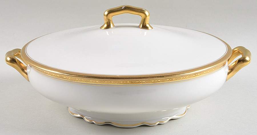 AHR133 Round Covered Vegetable by Charles Ahrenfeldt-1