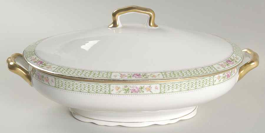 AHR17 Oval Covered Vegetable by Charles Ahrenfeldt-1