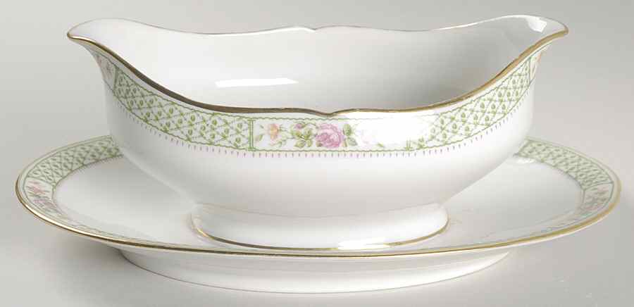 AHR17 Gravy Boat with Attached Underplate by Charles Ahrenfeldt-1