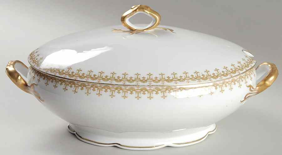 AHR19 Oval Tureen & Lid by Charles Ahrenfeldt-1