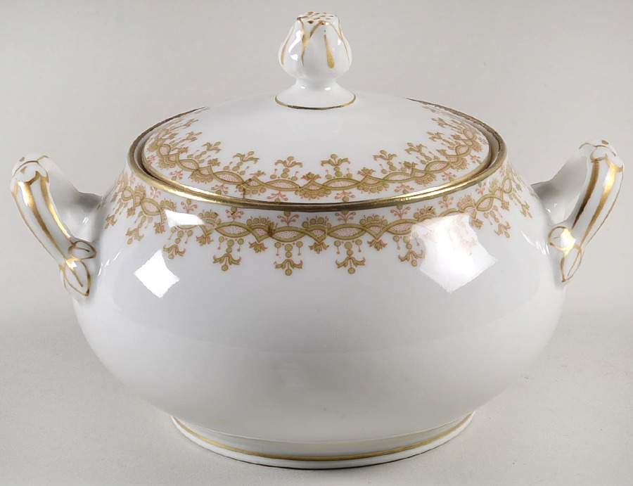 AHR19 Sugar Bowl & Lid by Charles Ahrenfeldt-1
