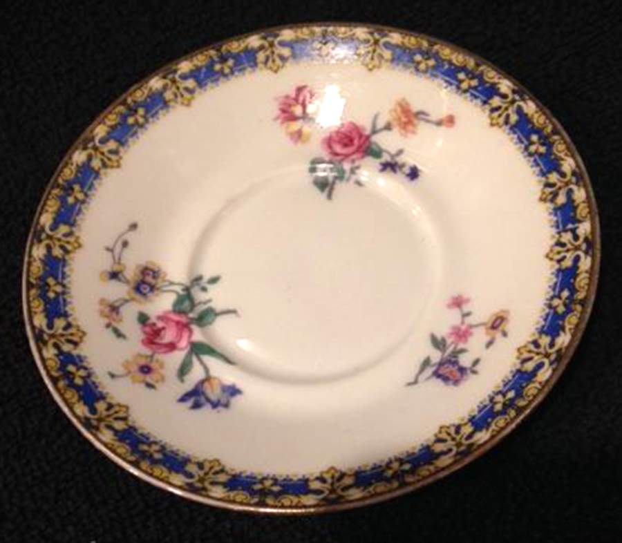 AHR20 Saucer by Charles Ahrenfeldt-1