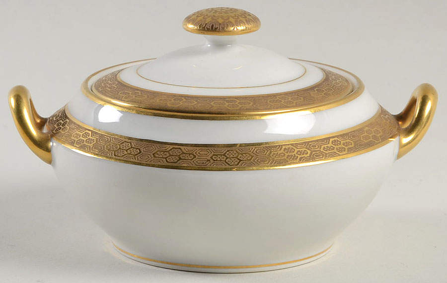 AHR200 Mini Sugar Bowl & Lid by Charles Ahrenfeldt-1