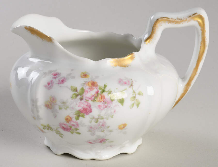 AHR22 Creamer by Charles Ahrenfeldt-1